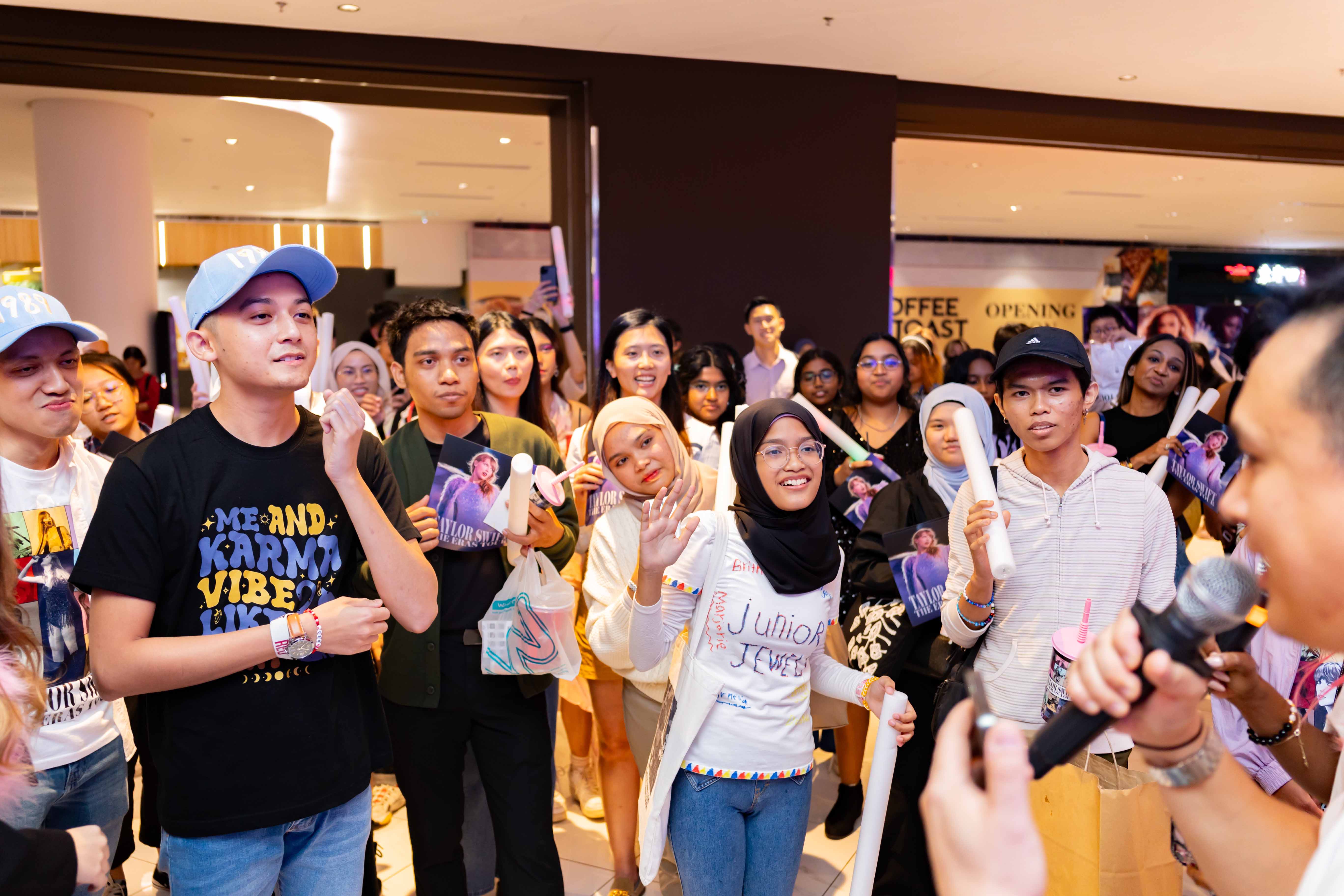 Taylor Swift The Eras Tour - Experience Image 4