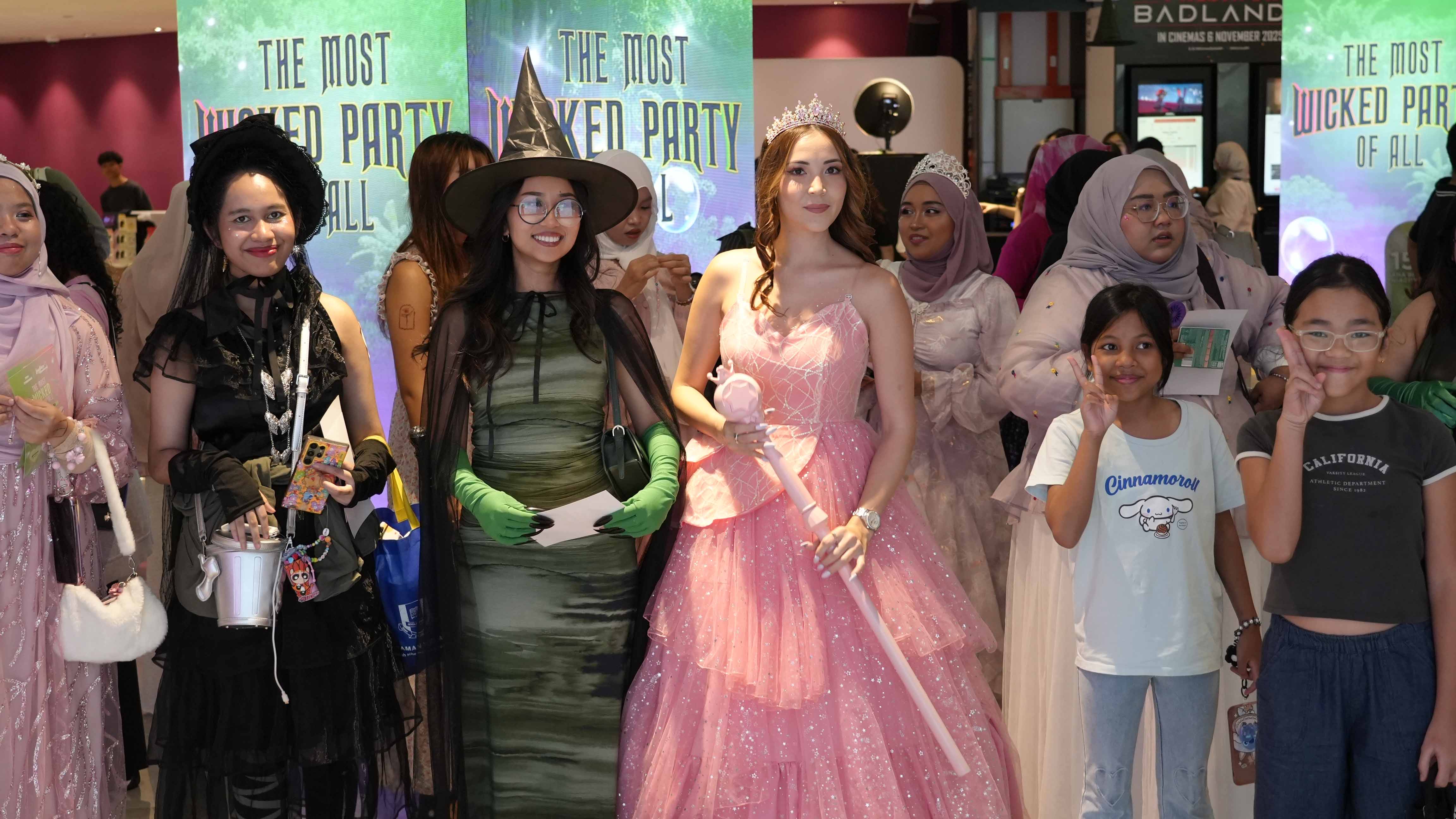 Wicked For Good - Experience Image 6
