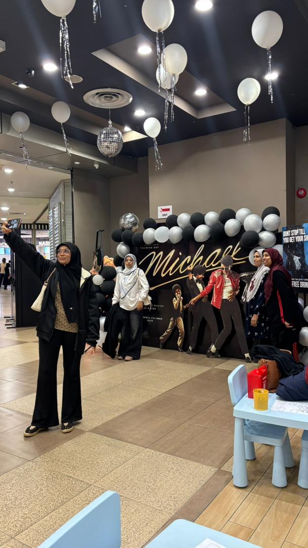 MICHAEL - Experience Image 15