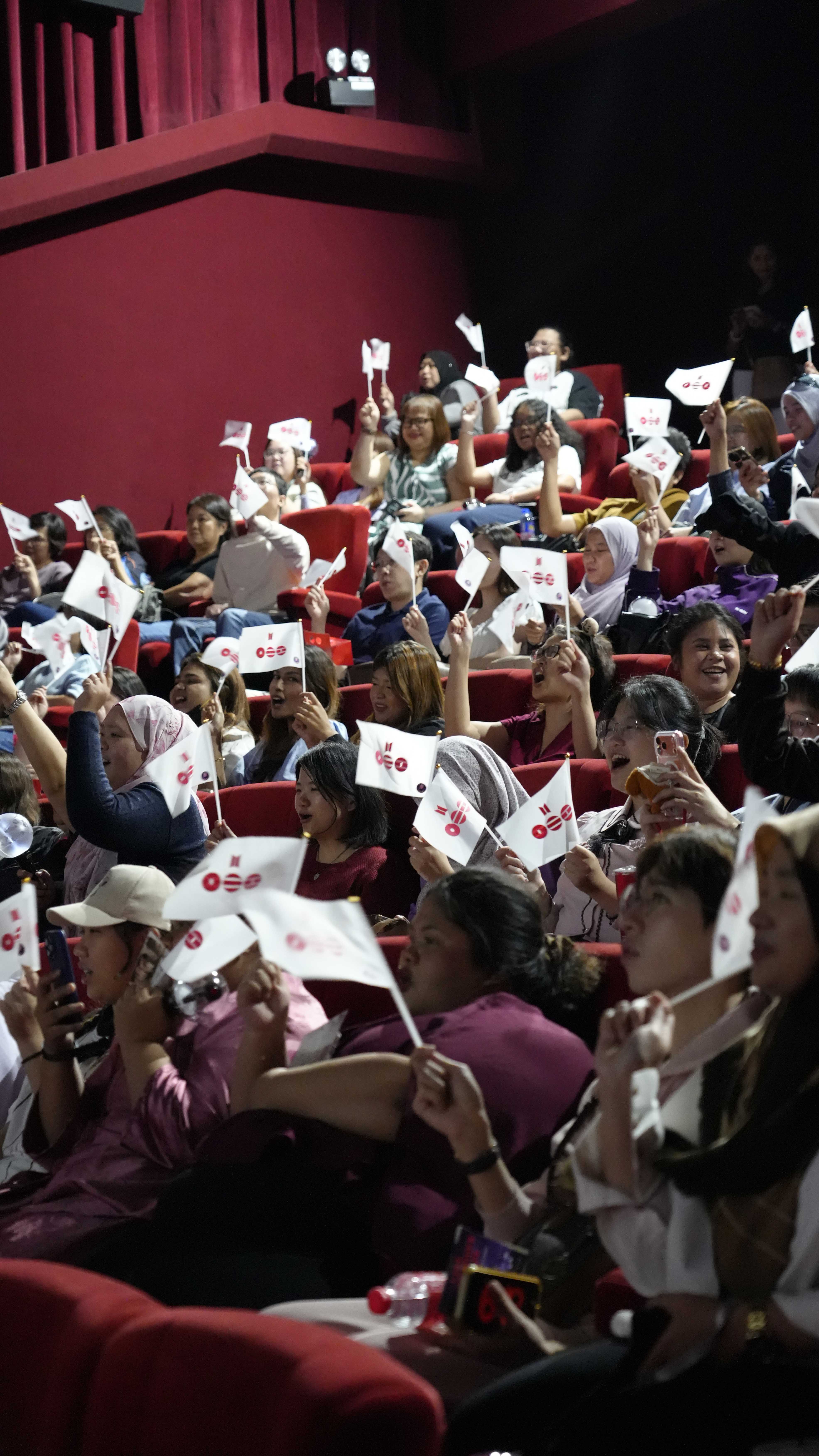 BTS World Tour Arirang : Busan - Experience Image 34