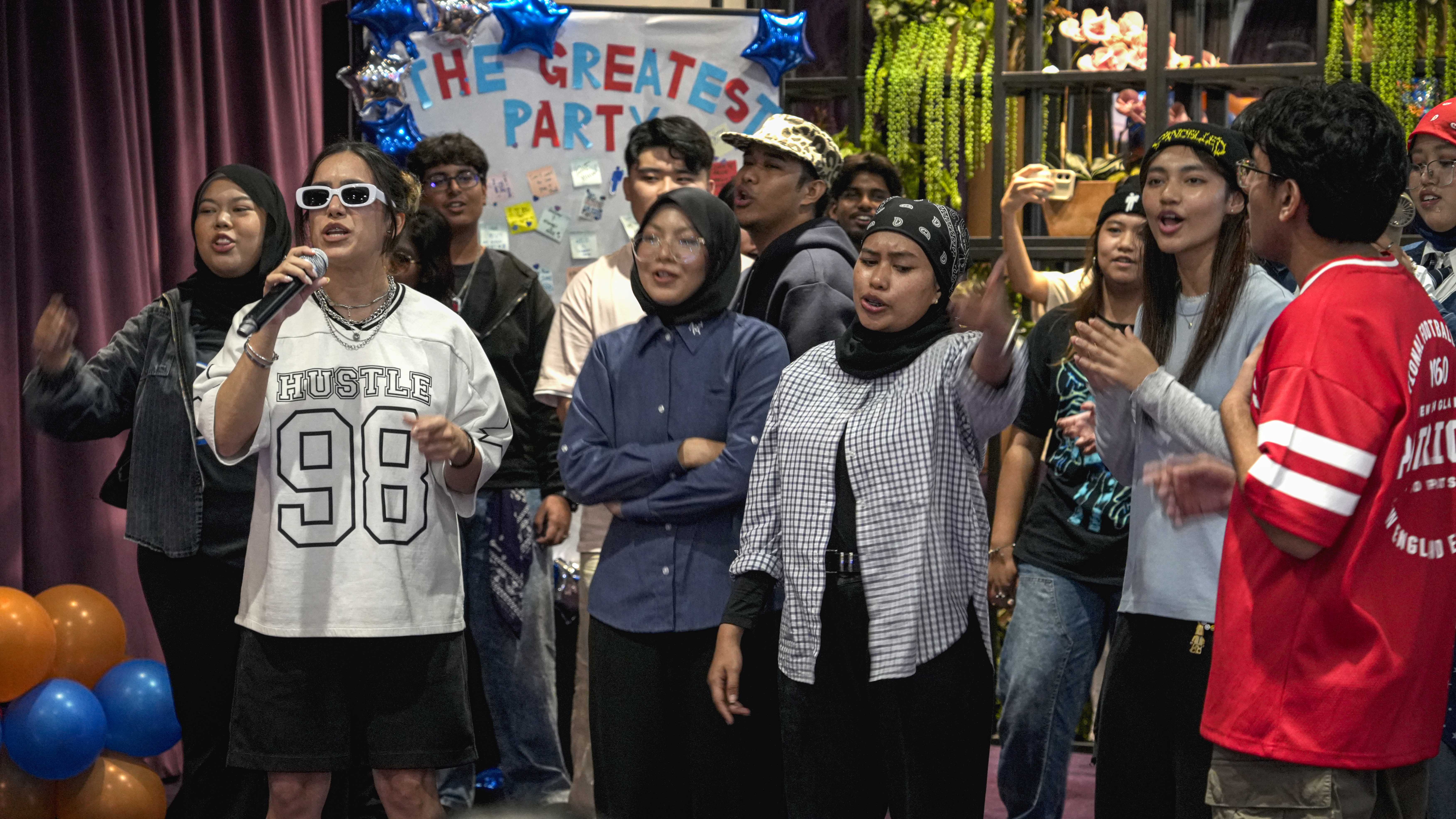 Billie Eilish HMHAS: ‘The Final Show’ Fans Party - Experience Image 28