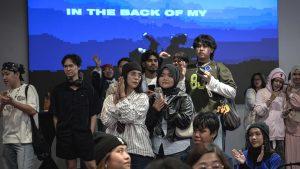 Billie Eilish HMHAS: ‘The Final Show’ Fans Party - Experience Image 33