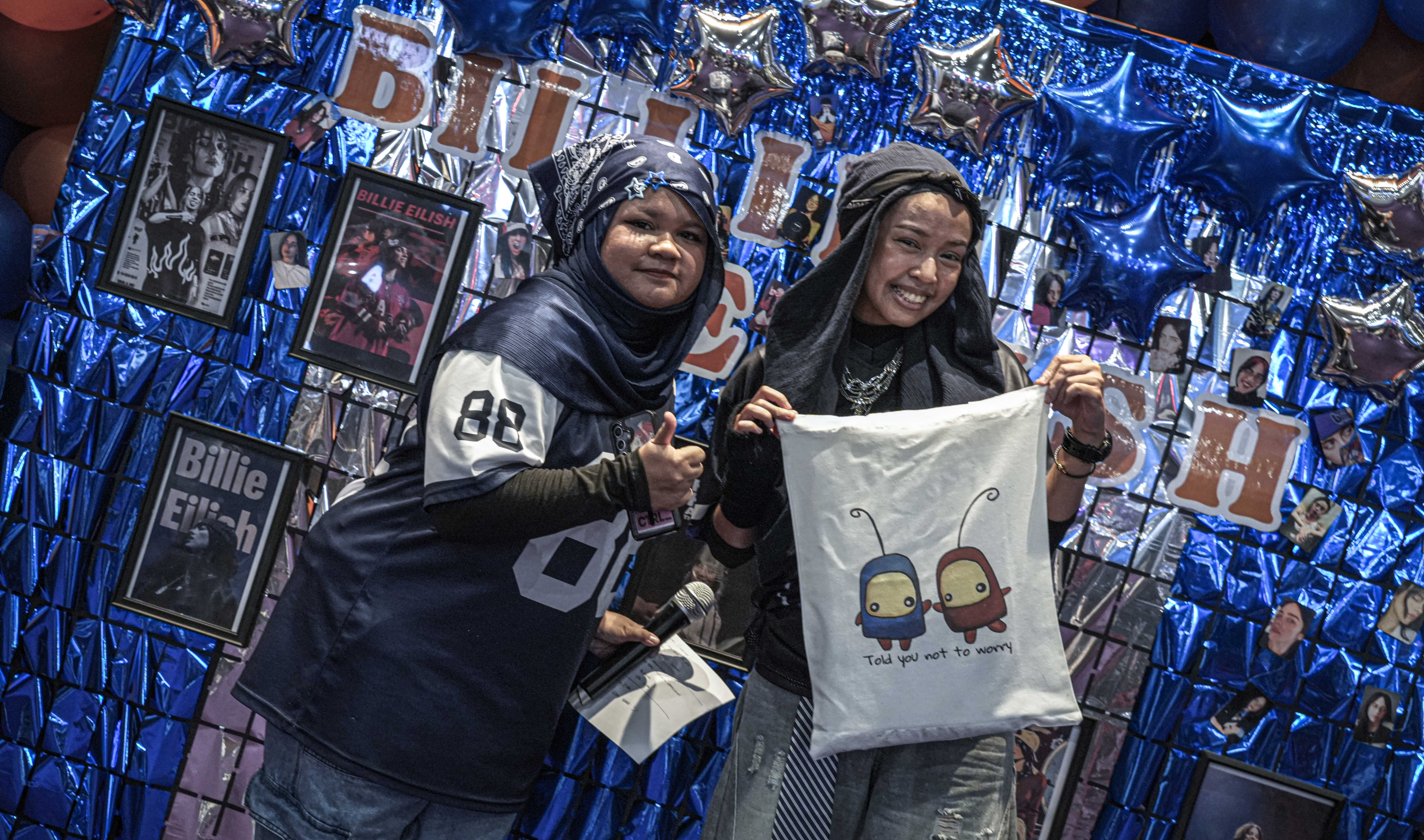 Billie Eilish HMHAS: ‘The Final Show’ Fans Party - Experience Image 56