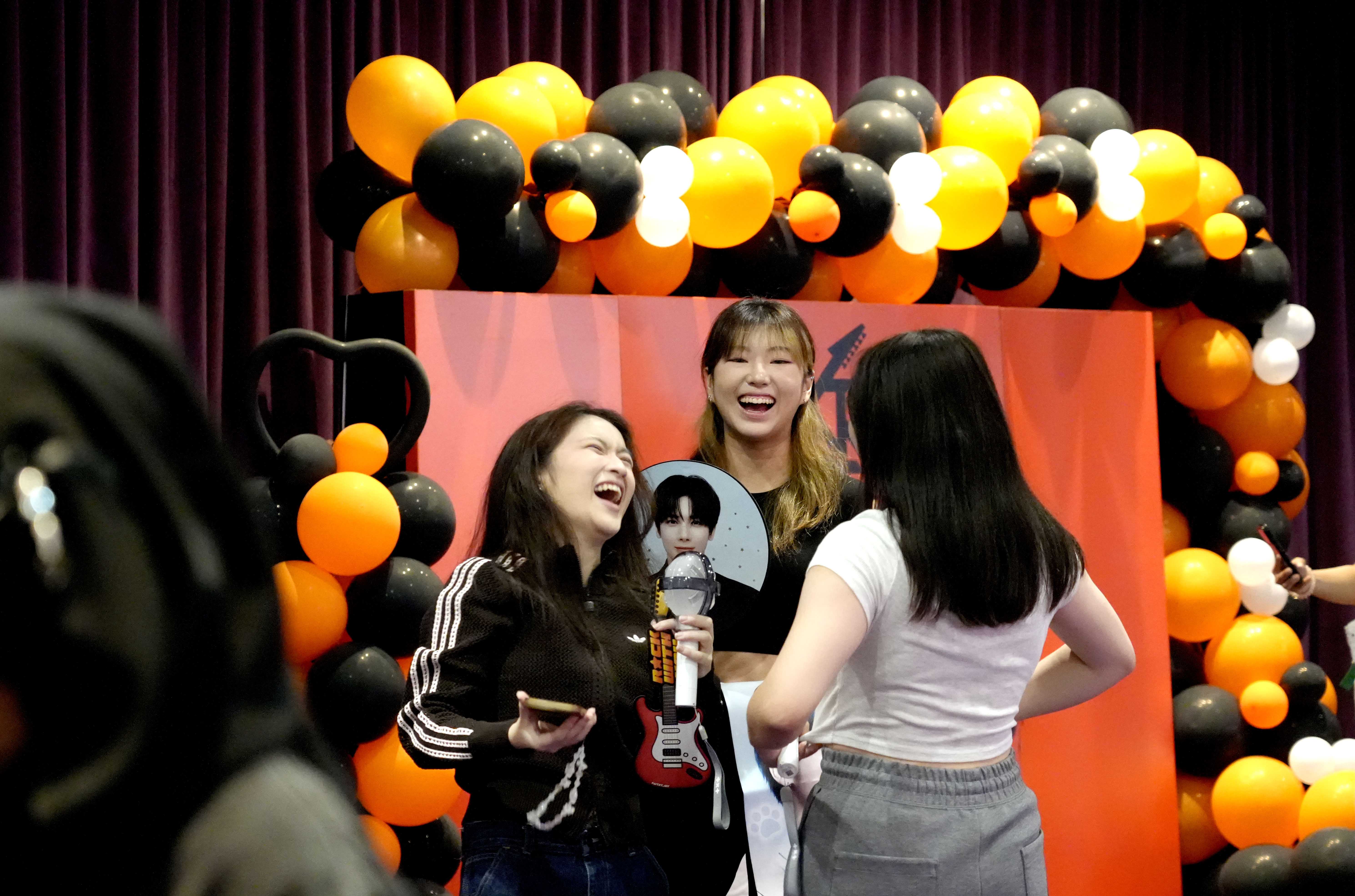 Moments Of Alwaysness Fans Party - Experience Image 5