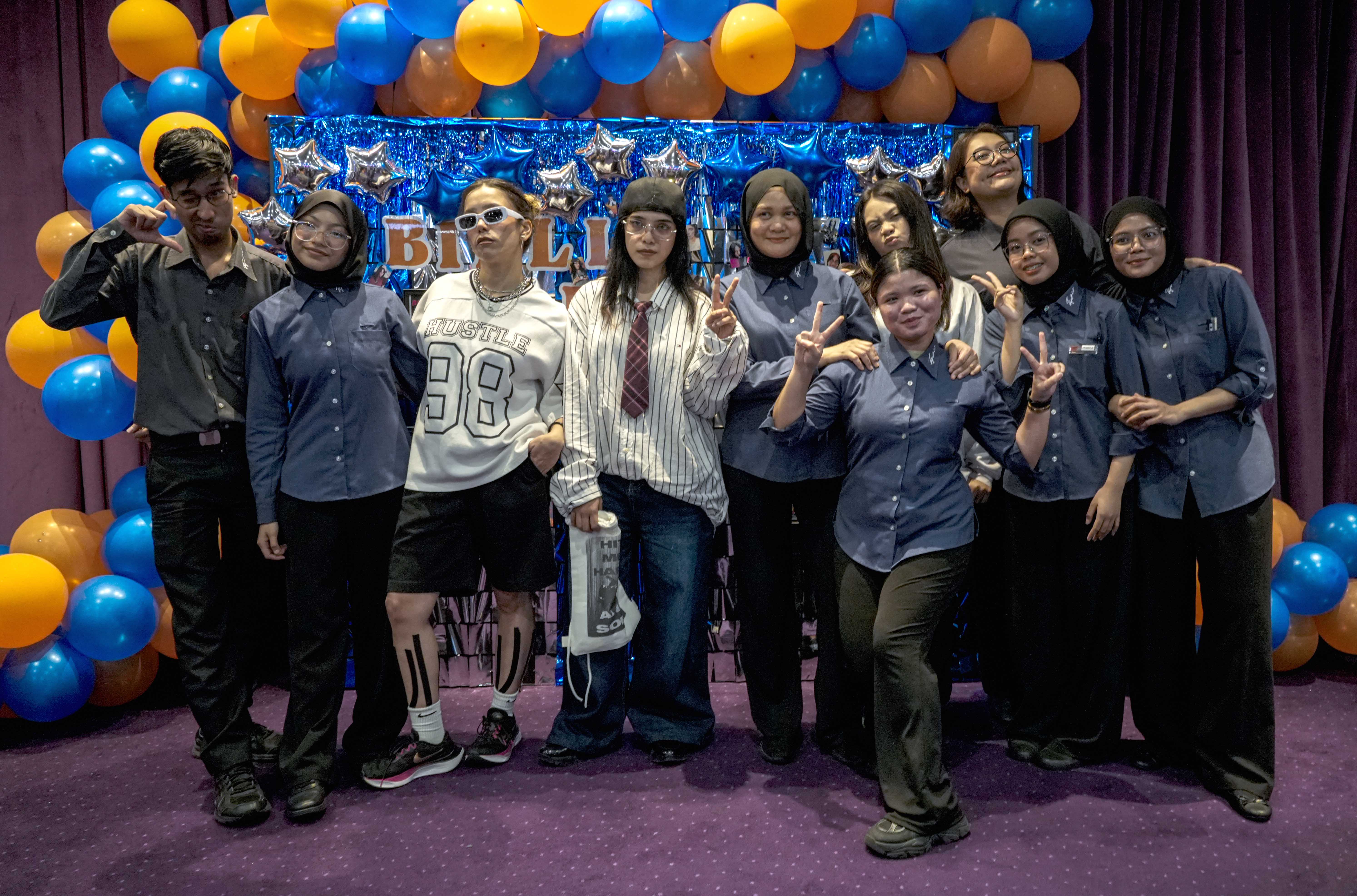 Billie Eilish HMHAS: ‘The Final Show’ Fans Party - Experience Image 52