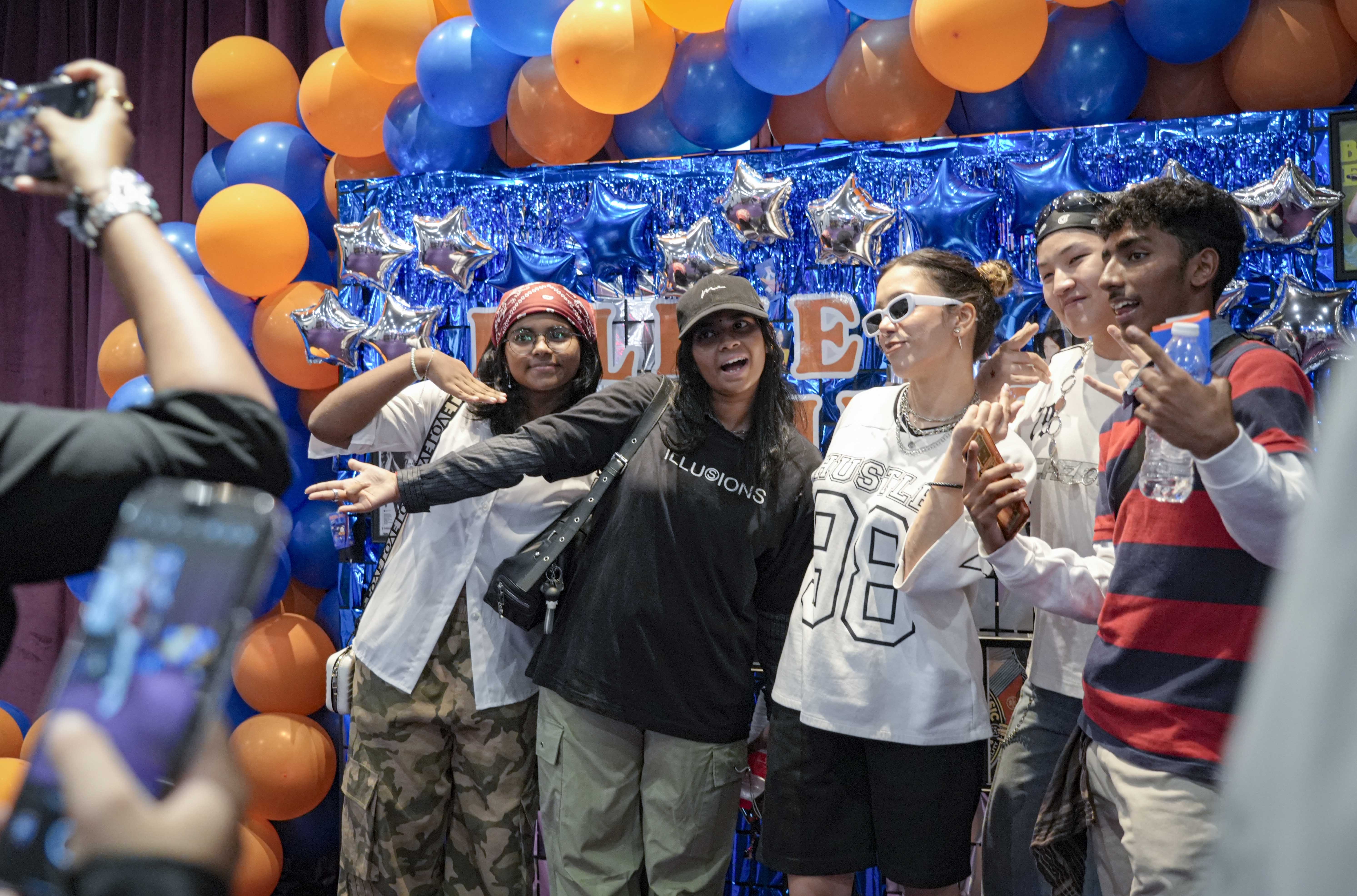 Billie Eilish HMHAS: ‘The Final Show’ Fans Party - Experience Image 43