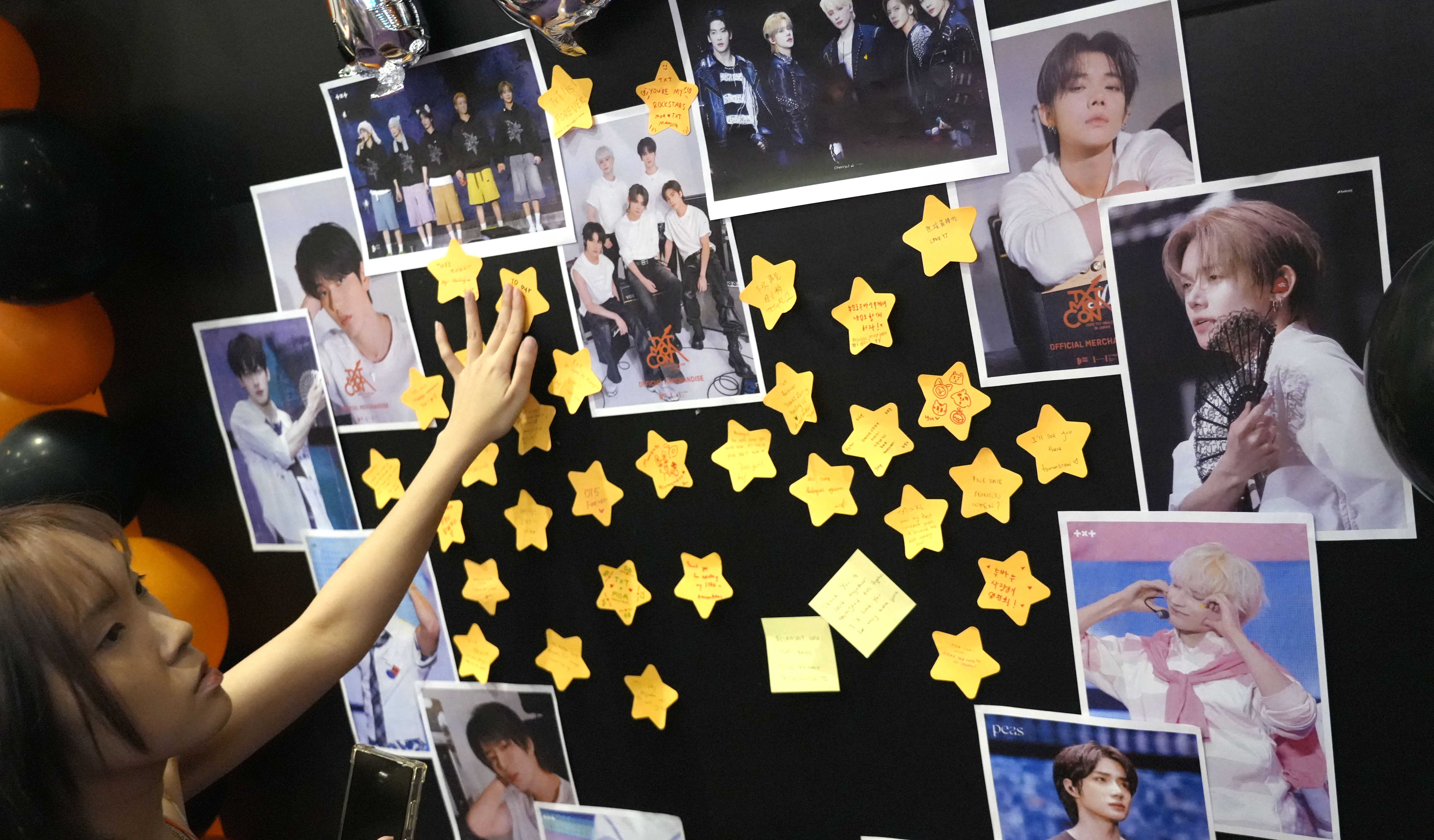 Moments Of Alwaysness Fans Party - Experience Image 14
