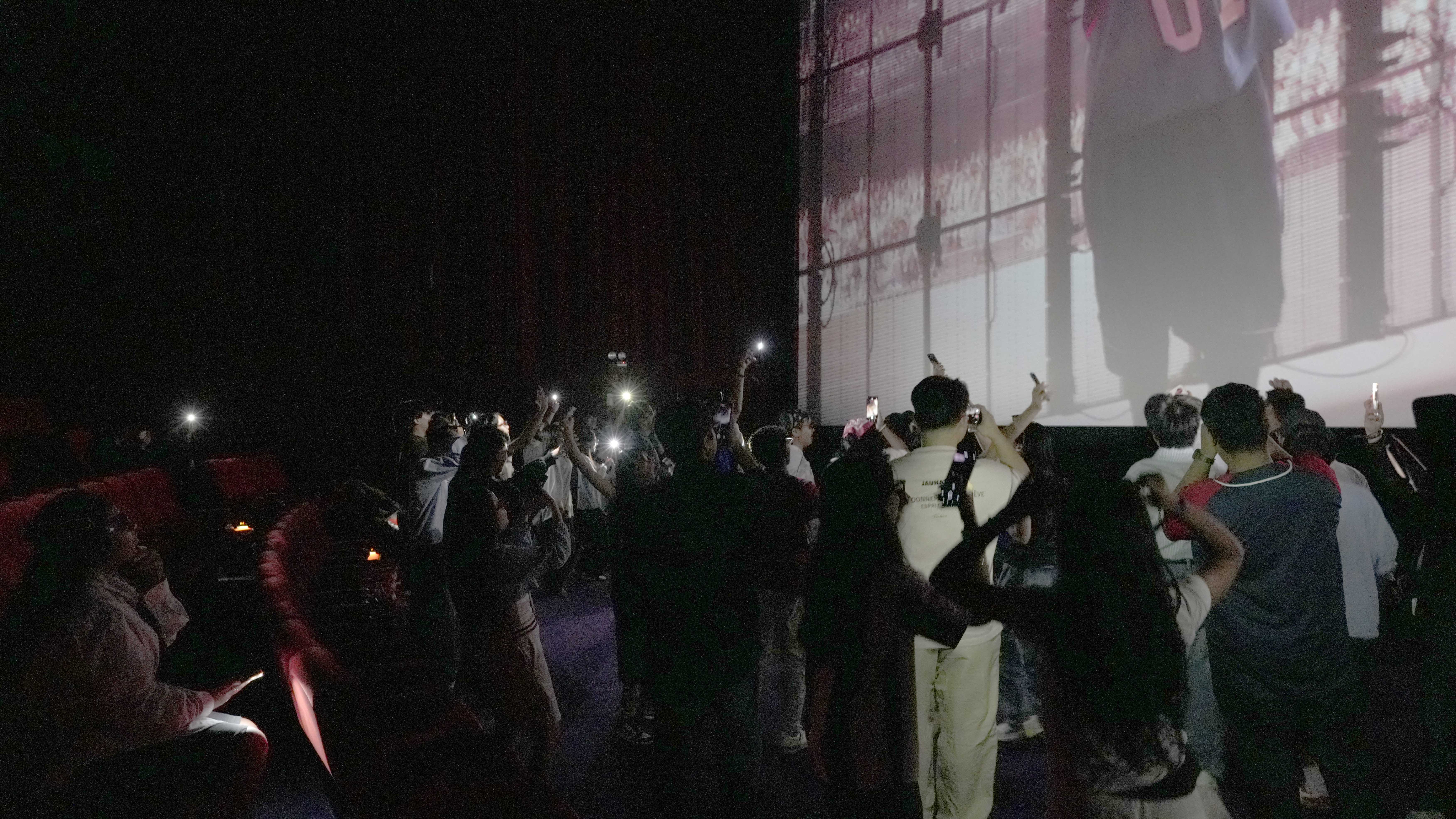Billie Eilish HMHAS: ‘The Final Show’ Fans Party - Experience Image 47