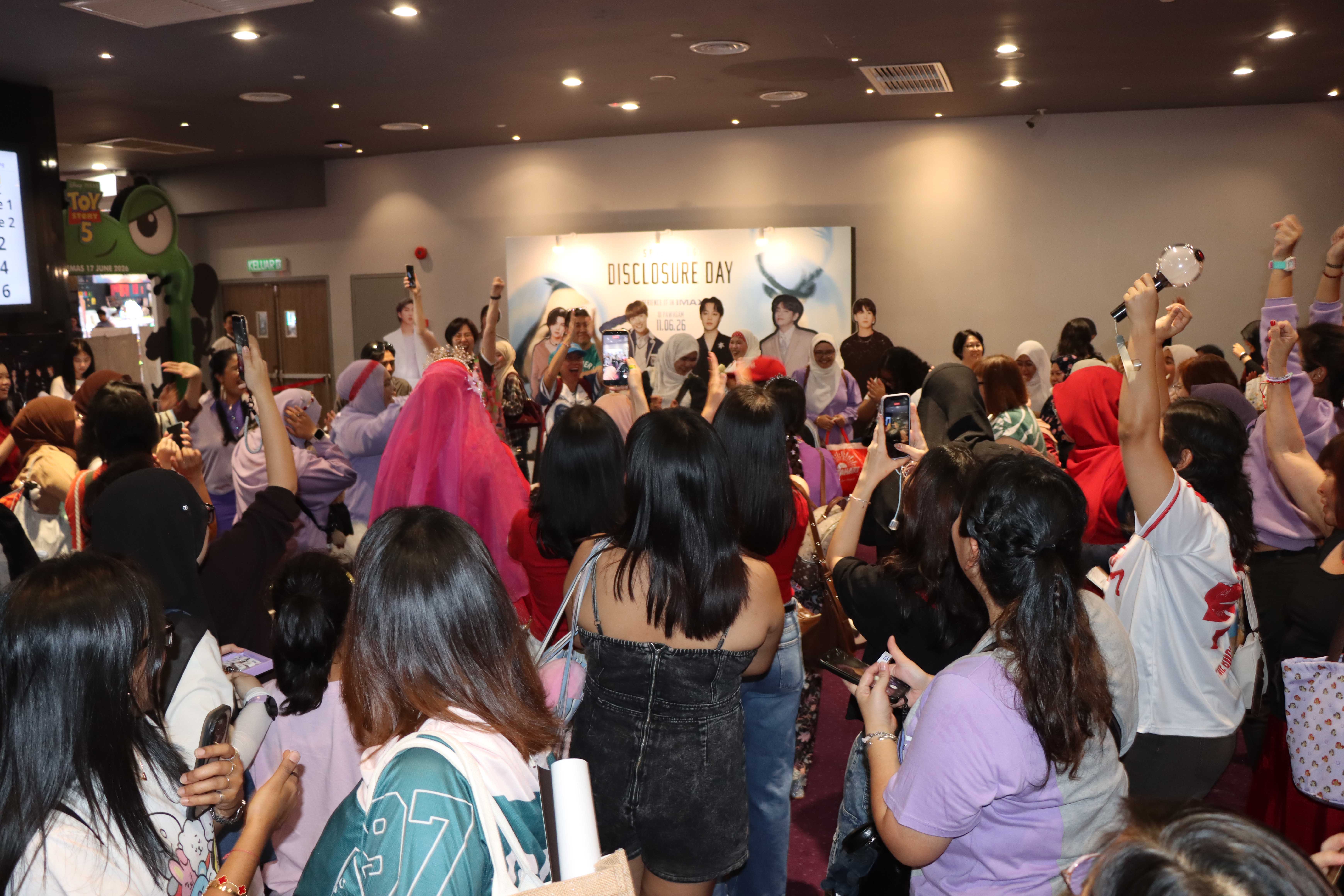 BTS World Tour Arirang : Busan - Experience Image 50